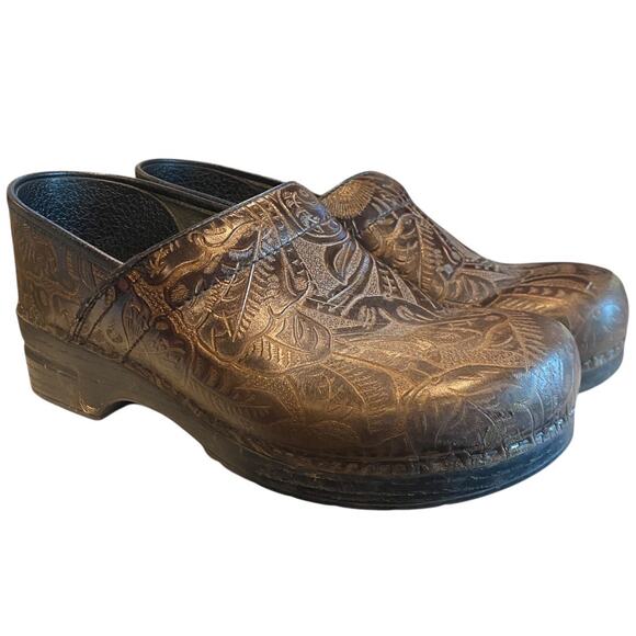 Dansko Embossed Leather Clogs Womens 42 Professional Comfort Boho Workwear Nurse - Picture 11 of 11